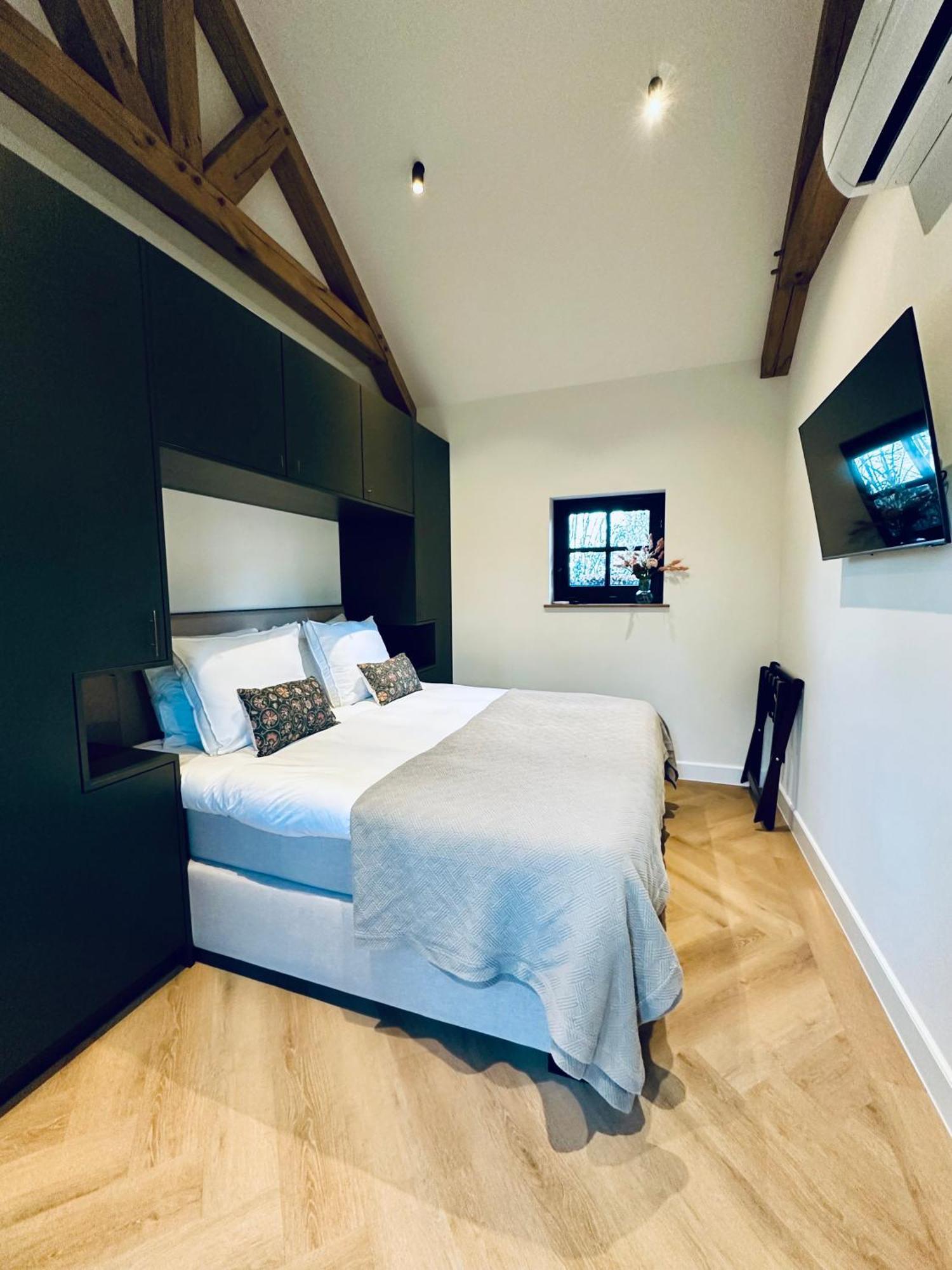 Landhuisje Ter Heide - Charming With Hottub