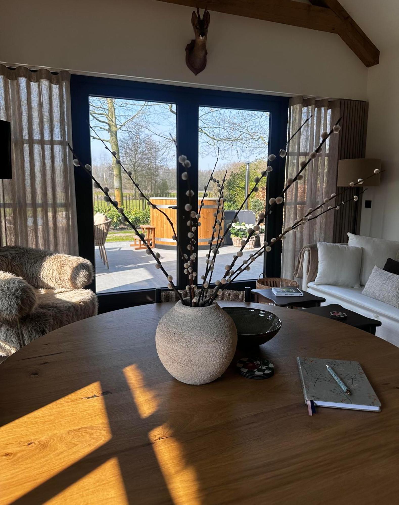 Landhuisje Ter Heide - Charming With Hottub * De Moer